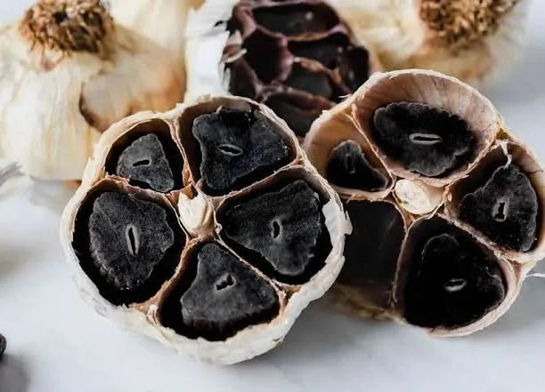 سیر-سیاه-خواص-و-ترکیبات.jpg